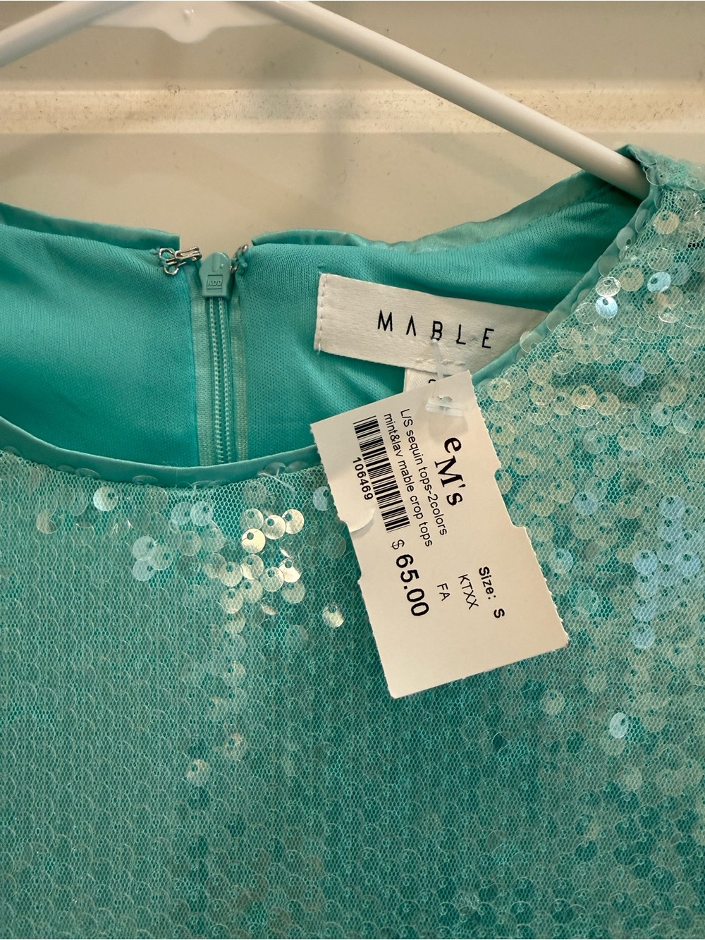 NWT MABLE Mint Long Sleeve Sequin Crop Top with Shoulder Pads Size S - Picture 2 of 4